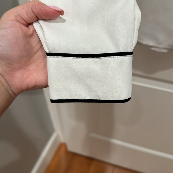 Size L Loft Blouse - Picture 4 of 6